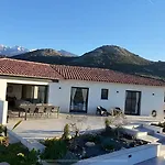 Dima - Piscine Chauffee Climatisation Barbecue Petanque * Calenzana