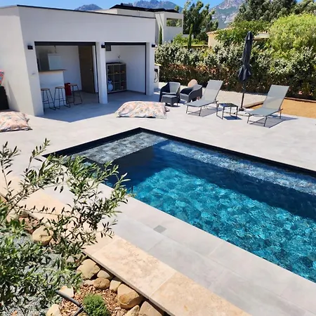 Dima - Piscine Chauffee Climatisation Barbecue Petanque Villa *