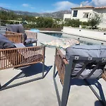 Vila Dima - Piscine Chauffee Climatisation Barbecue Petanque