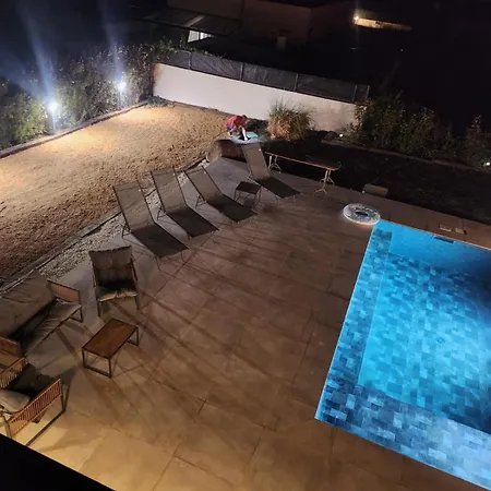 Dima - Piscine Chauffee Climatisation Barbecue Petanque كالينزانا