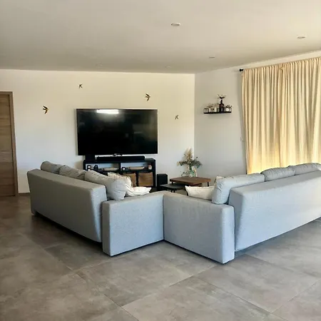 Dima - Piscine Chauffee Climatisation Barbecue Petanque فيلة