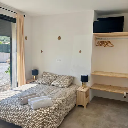 Dima - Piscine Chauffee Climatisation Barbecue Petanque * Calenzana